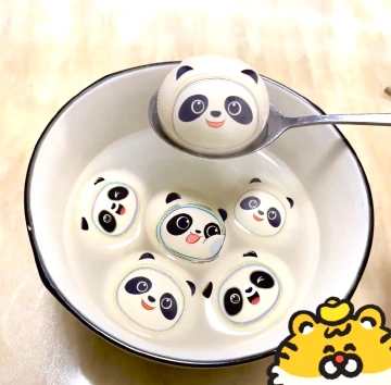 #诗情画意闹元宵#元宵节当然是和雪容融一起吃一碗“墩”!