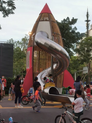 活泼可爱的娃儿们