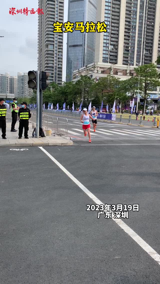 2022深圳宝安马拉松丨李红娣夺得半马女子第一名