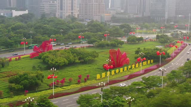 仪式感满满！深圳街头11万面国旗喜迎国庆