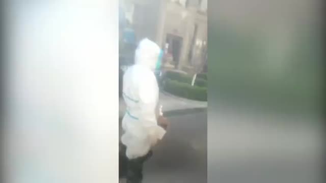 物业回应不让防疫医护进大堂避寒休息：预防混合传播风险