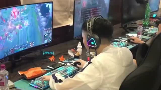 贵阳多家网吧用闲置电脑挖矿被查