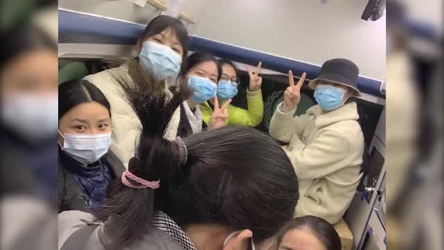 你们是星夜里的光 医护人员接到紧急采样任务凌晨集结