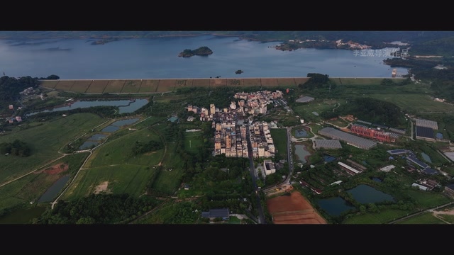 在800年古村里品一杯咖啡……这是独属于迳口村的老时光